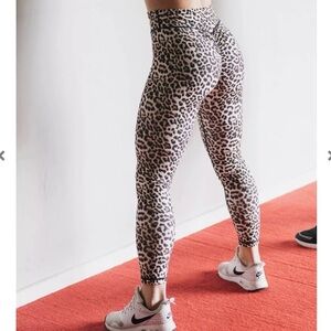 ZYIA Leopard Brilliant Scrunchy What Hi-Rise 7/8